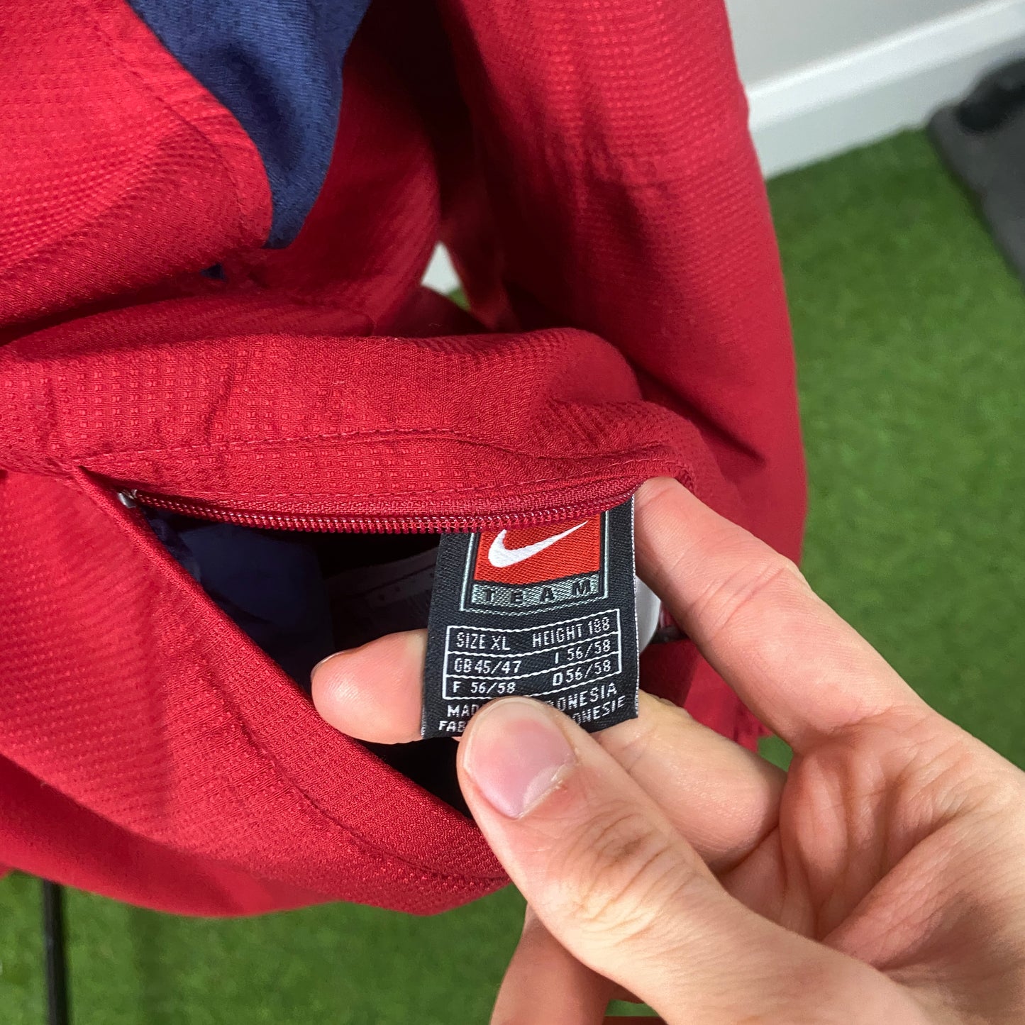 00s Nike Barcelona Reversible Windbreaker Coat Jacket Red XL