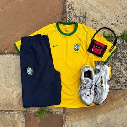 90s Nike Brazil Football Shirt T-Shirt Yellow Small