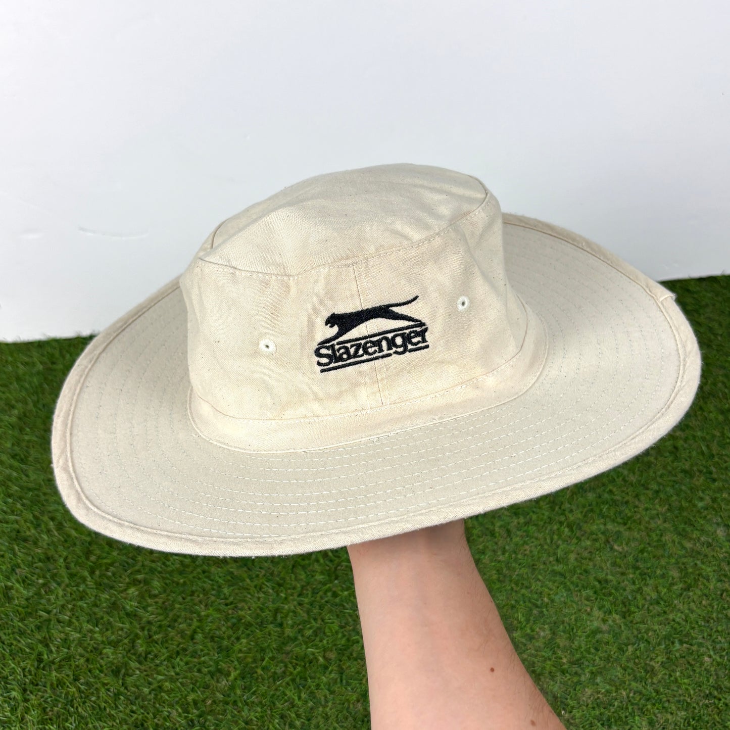 90s Slazenger Cricket Hat Cream White