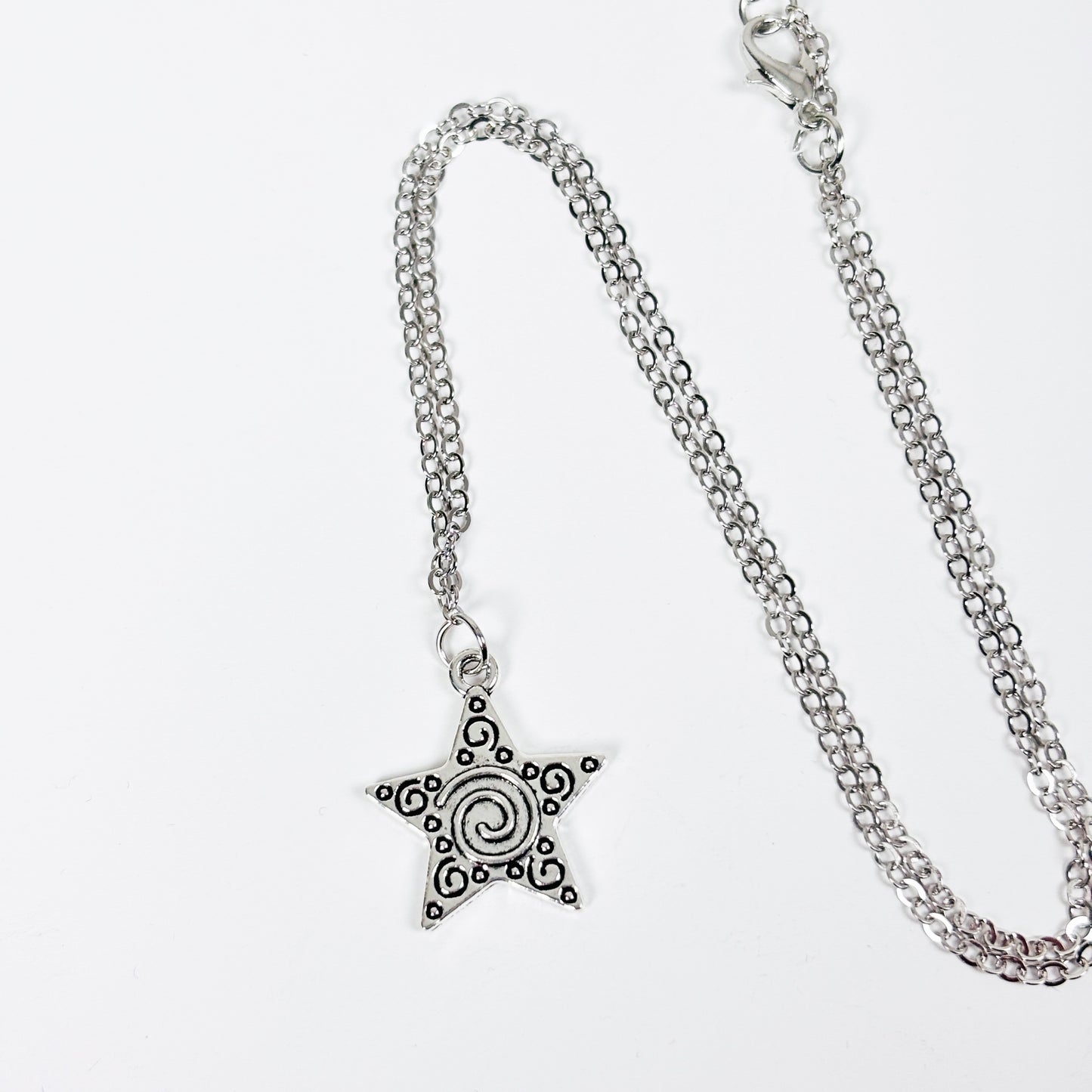 Vintage Star Charm Necklace Silver