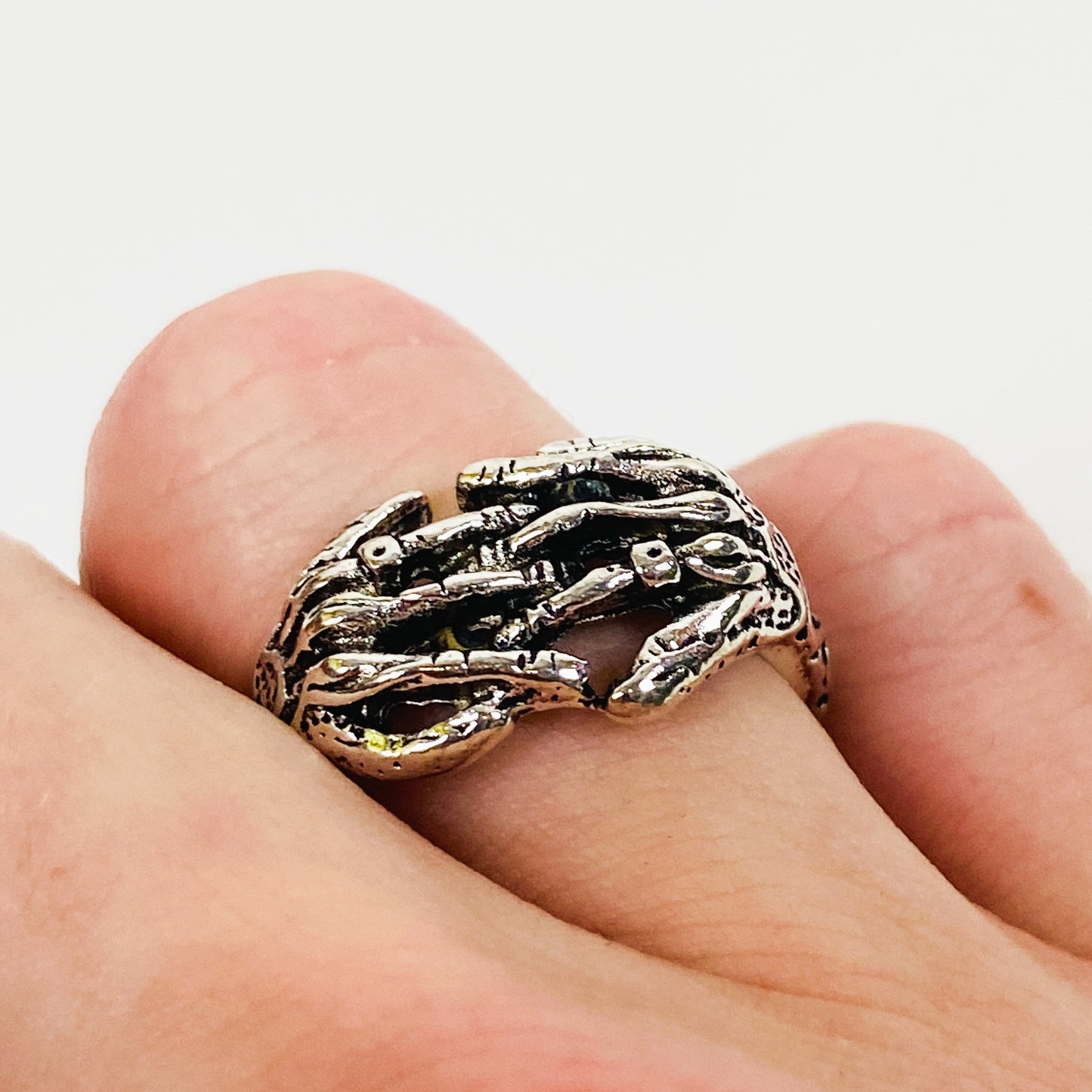 Retro Adjustable Skeleton Hands Ring Silver