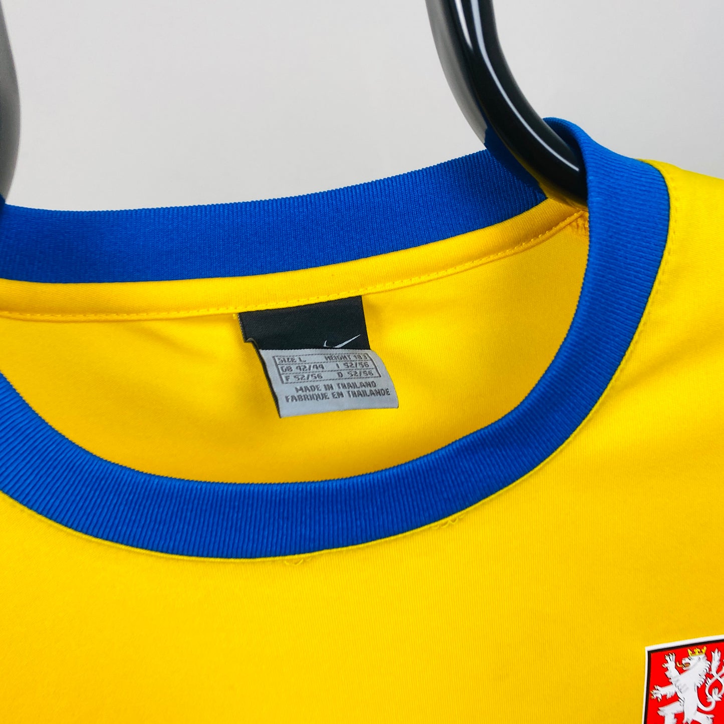 00s Nike Czech Republic Football Shirt T-Shirt Yellow Large