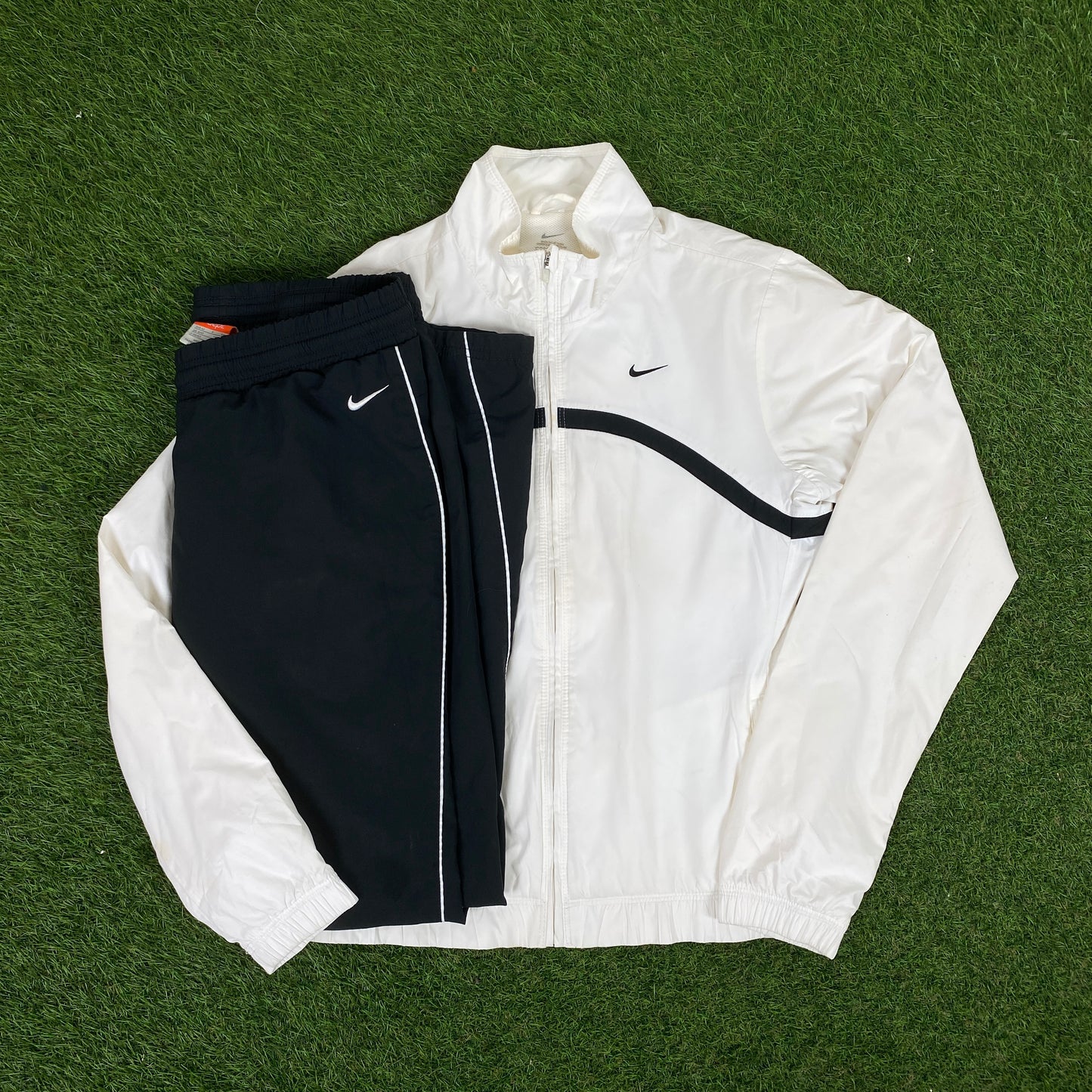 00s Nike Piping Windbreaker Jacket + Joggers Set White Small