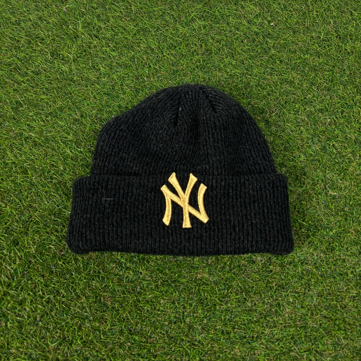 90s New York Yankees Beanie Hat Black