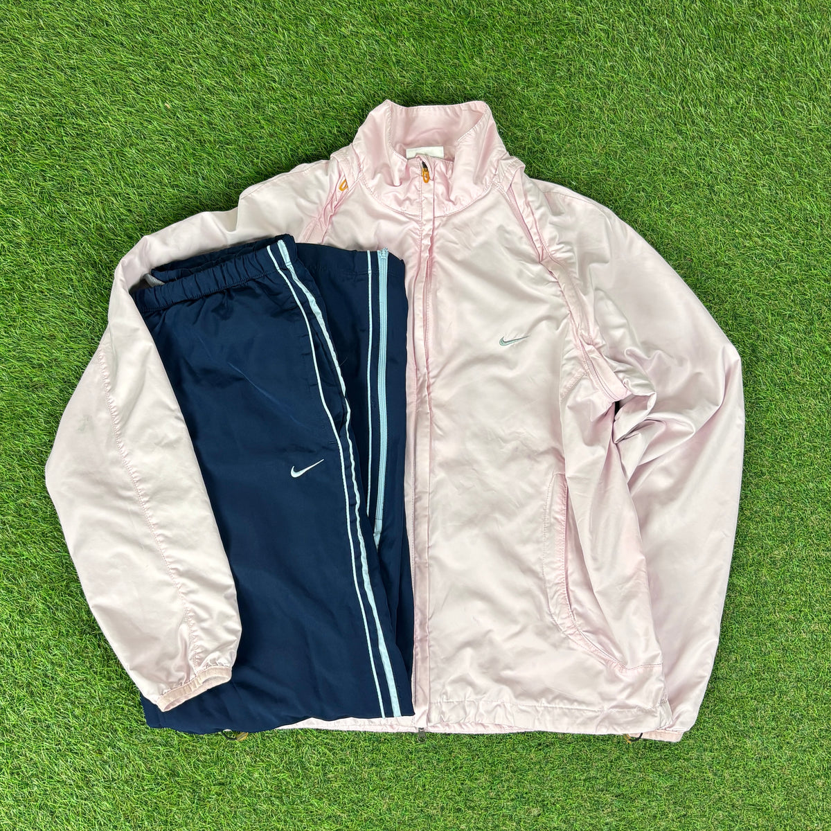 00s Nike Piping Windbreaker Jacket + Joggers Set Pink Women’s Medium