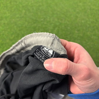 00s Nike ACG Zip Pocket Shorts Grey Large