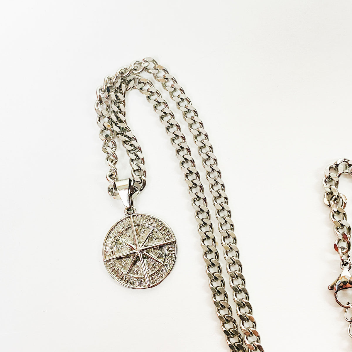 Compass Chain. Amazon Retro Compass Chain Link Necklace Chain Silver – Clout Closet