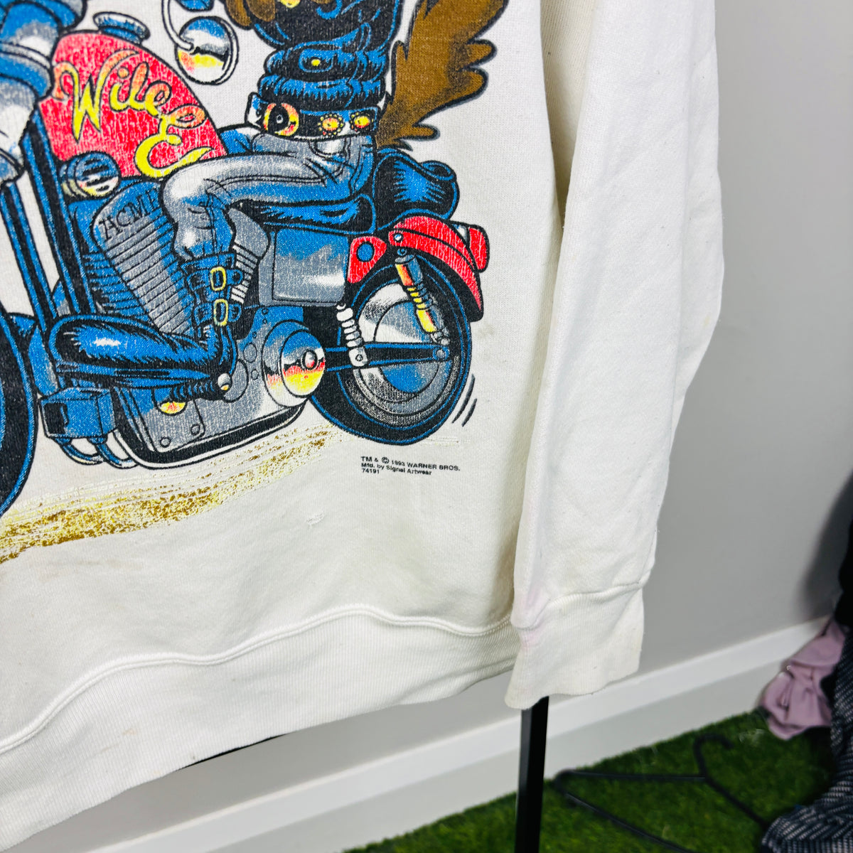 90s Looney Tunes Wiley Coyote Sweatshirt White Large