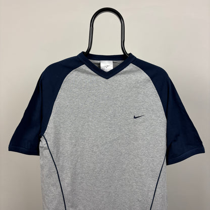 00s Nike Raglan T-Shirt Grey Medium