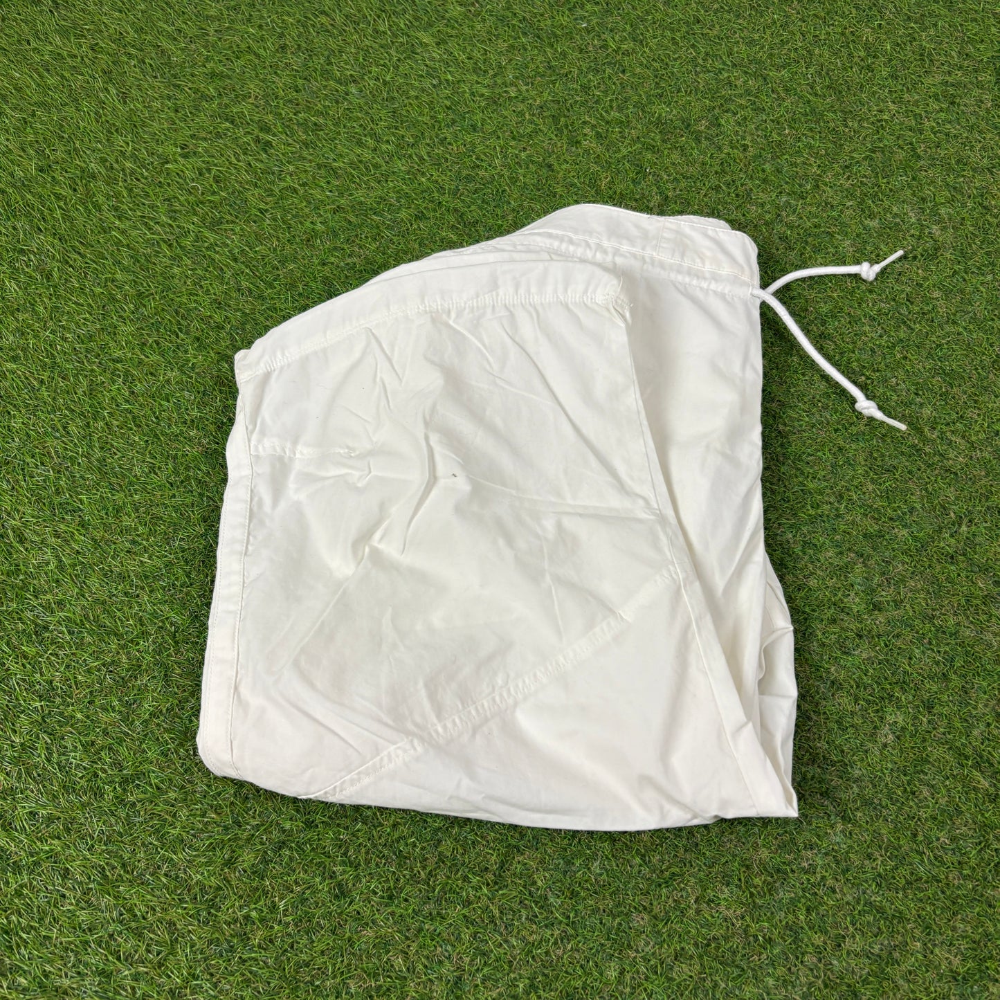 00s Nike 3/4 Length Shorts White Medium