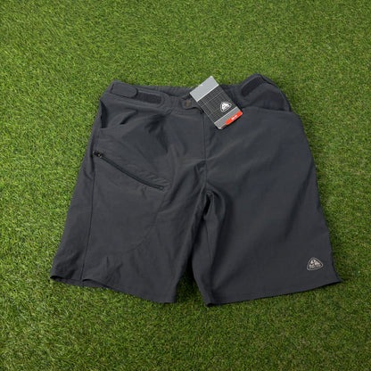 00s Nike ACG Cargo Shorts Grey Small