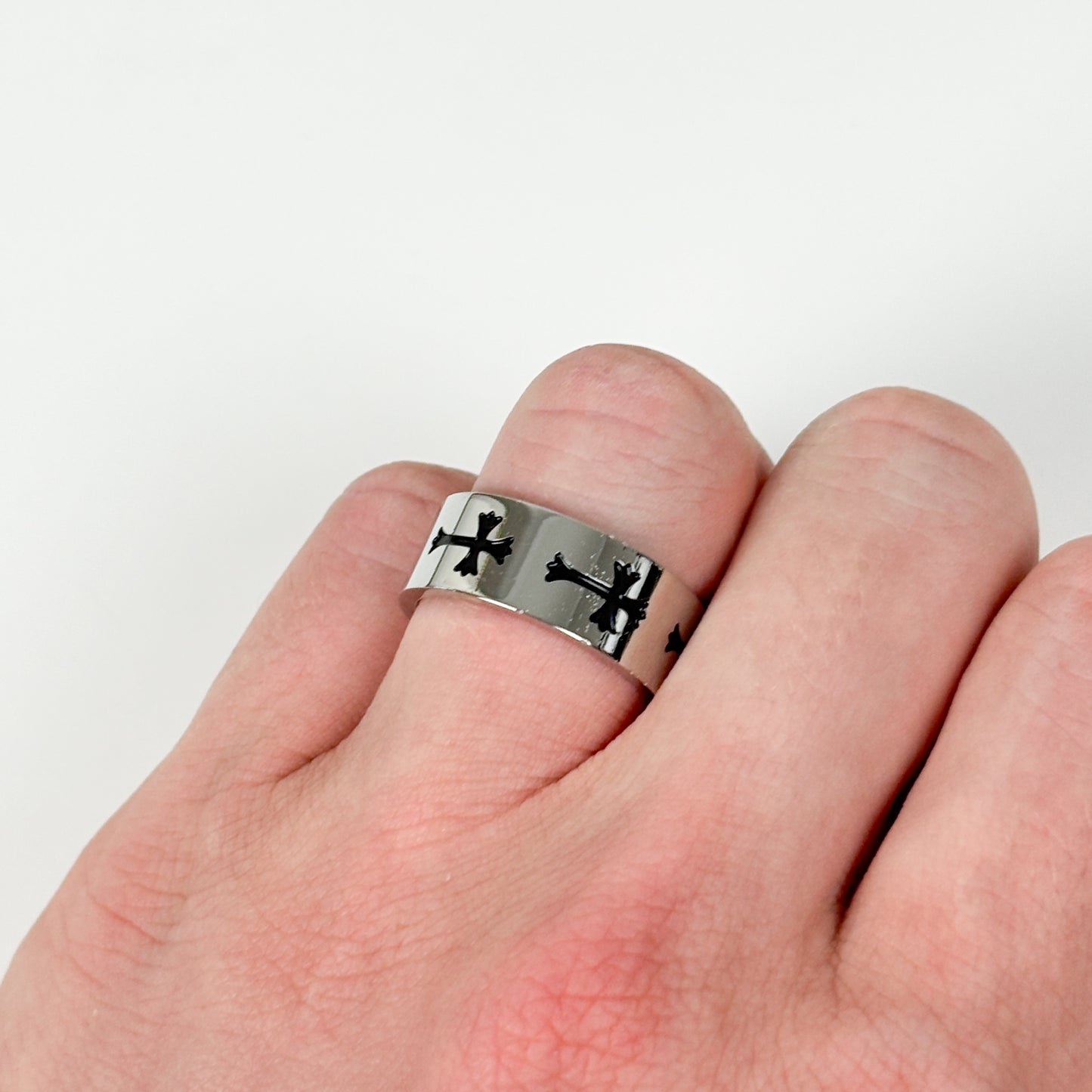 Retro Gothic Cross Band Ring Silver