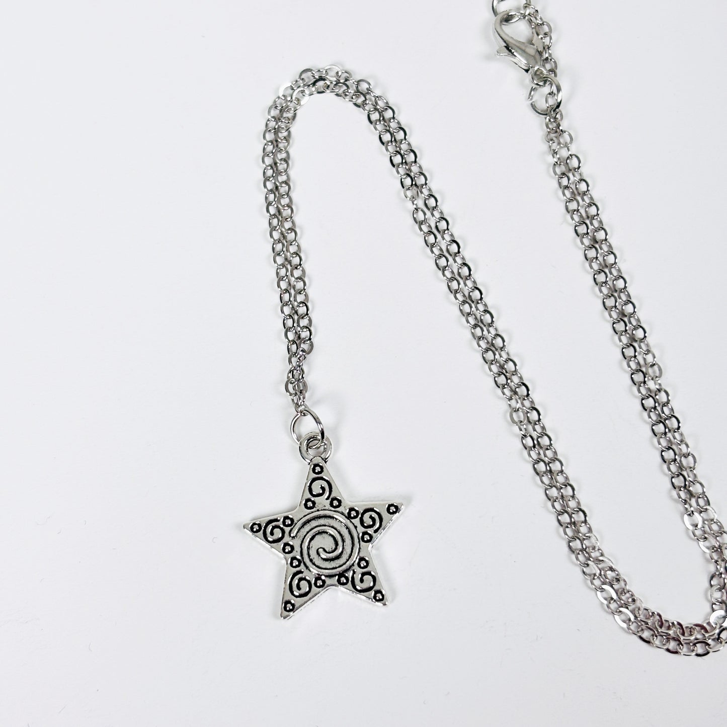 Vintage Star Charm Necklace Silver