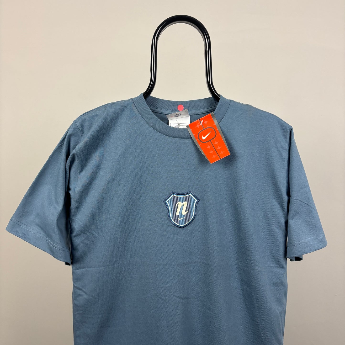 90s Nike Embroidered Crest T-Shirt Blue Small