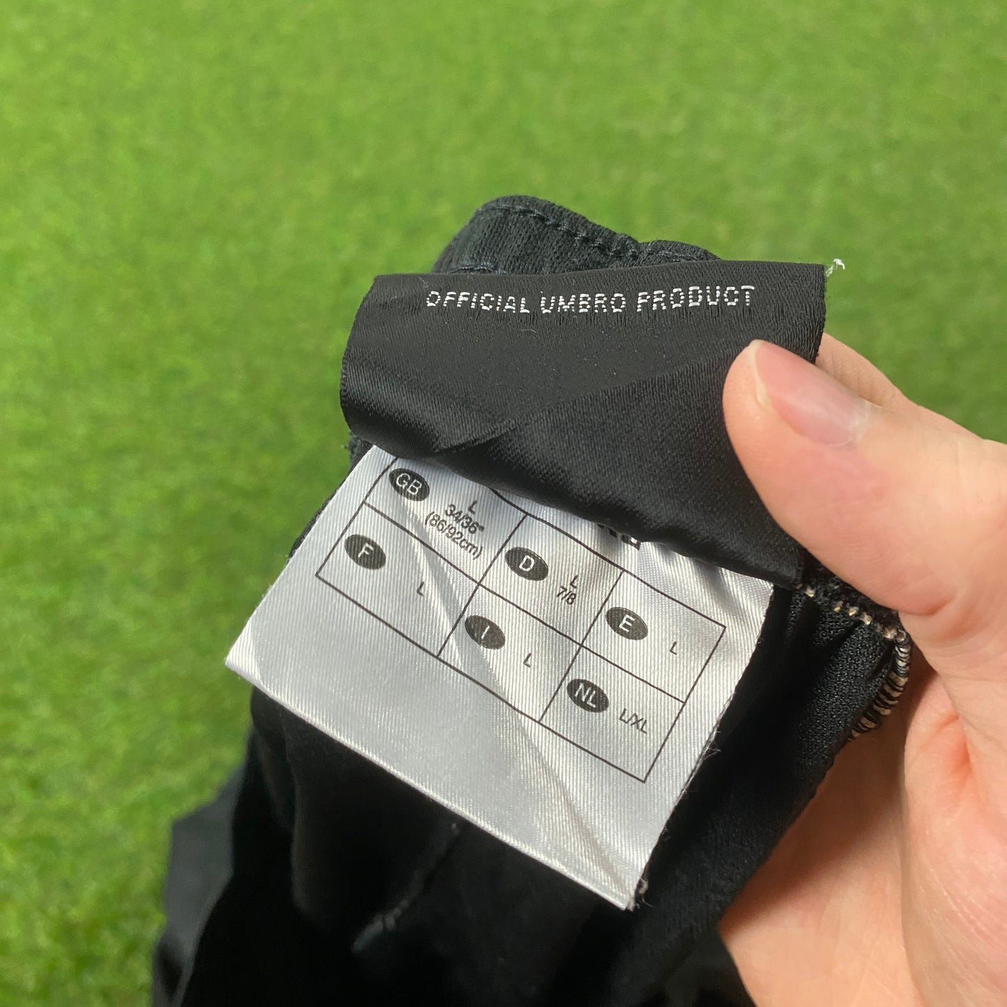 00s Umbro Football Shorts Black Large