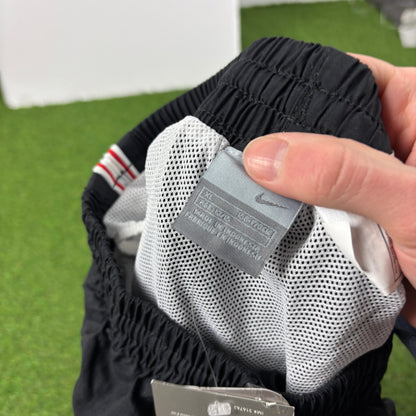 00s Nike Zip Pocket Shorts Black Small