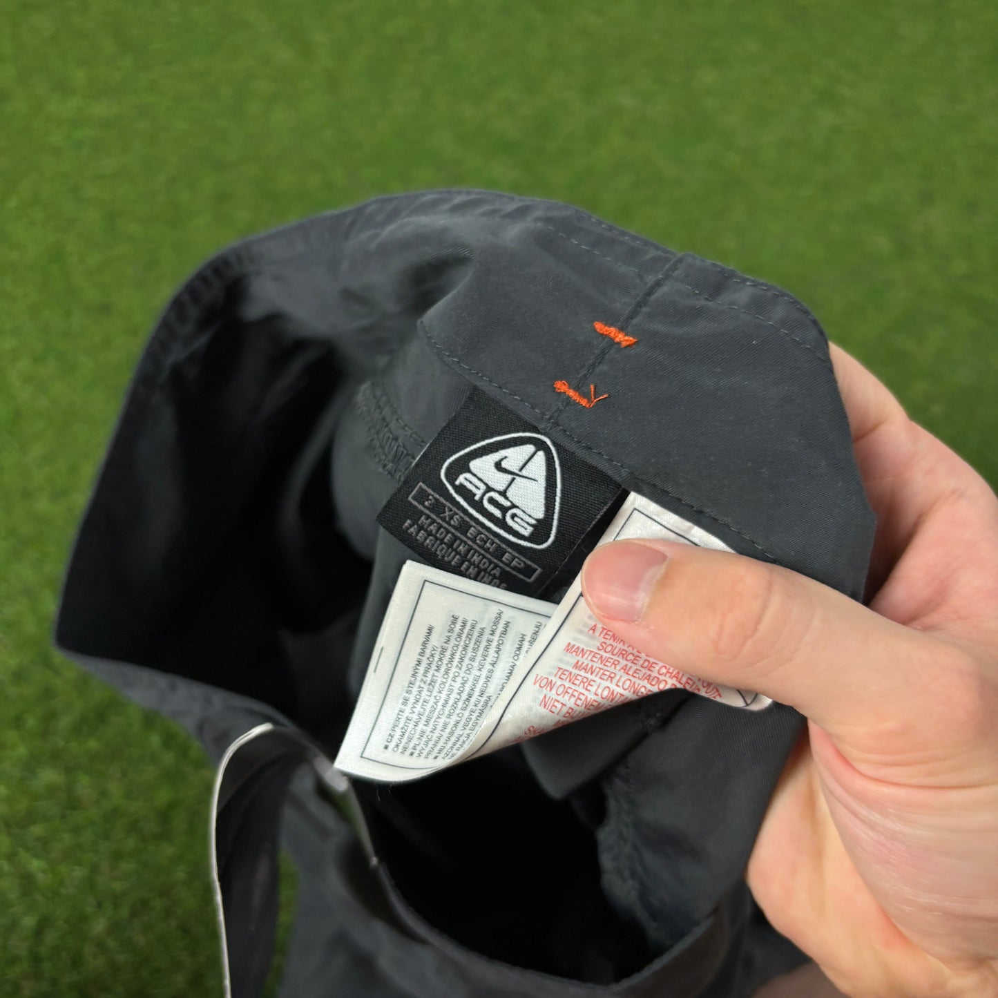 00s Nike ACG Long Shorts Grey Small