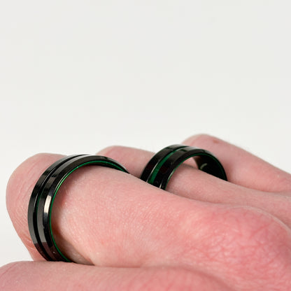 Universal Band Ring Tungsten Green