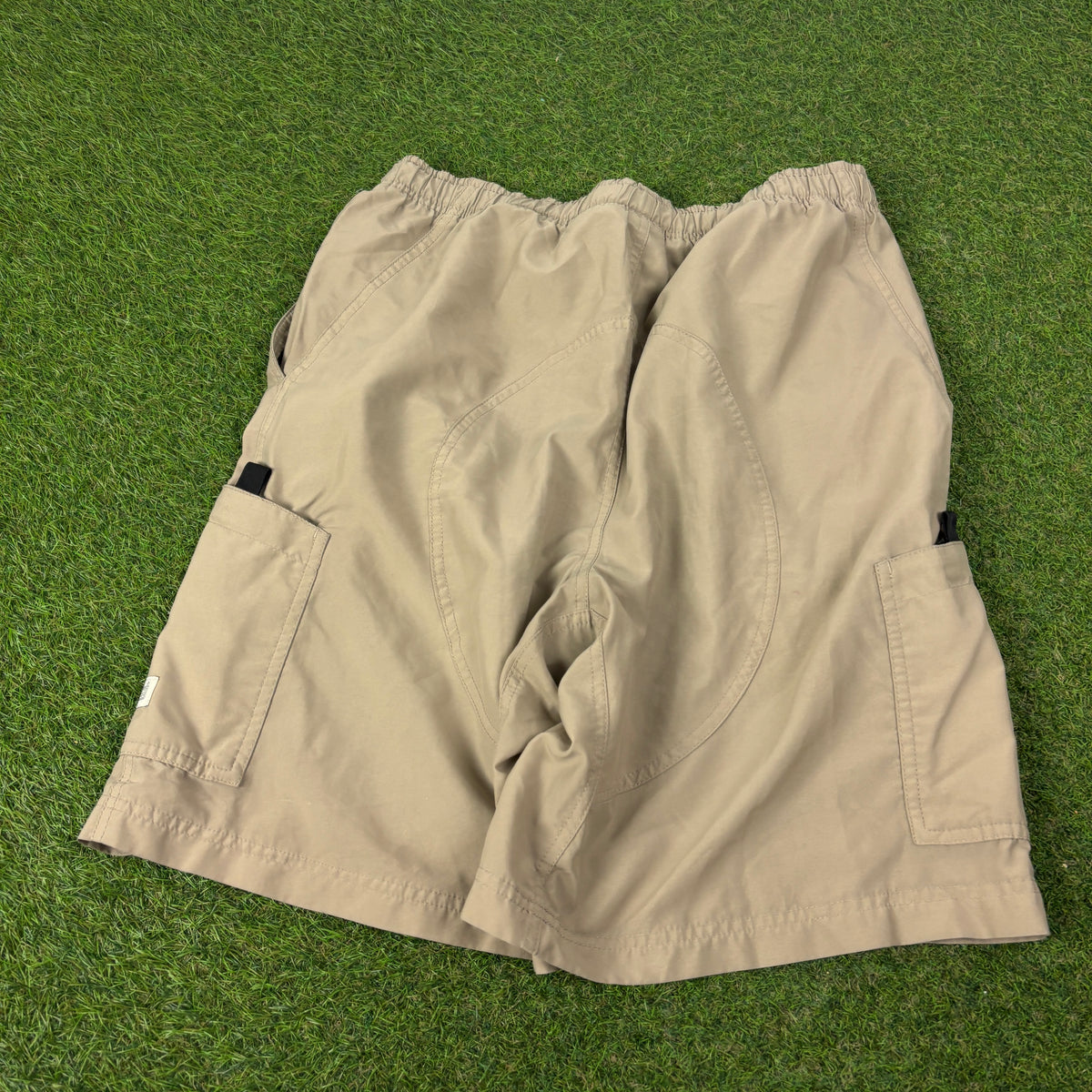 00s Nike ACG Cargo Shorts Brown Large