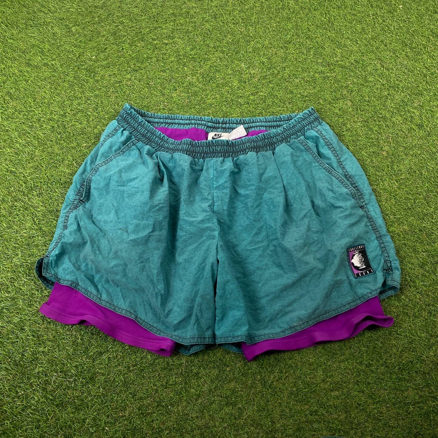 90s Nike Challenge Court Shorts Green Medium