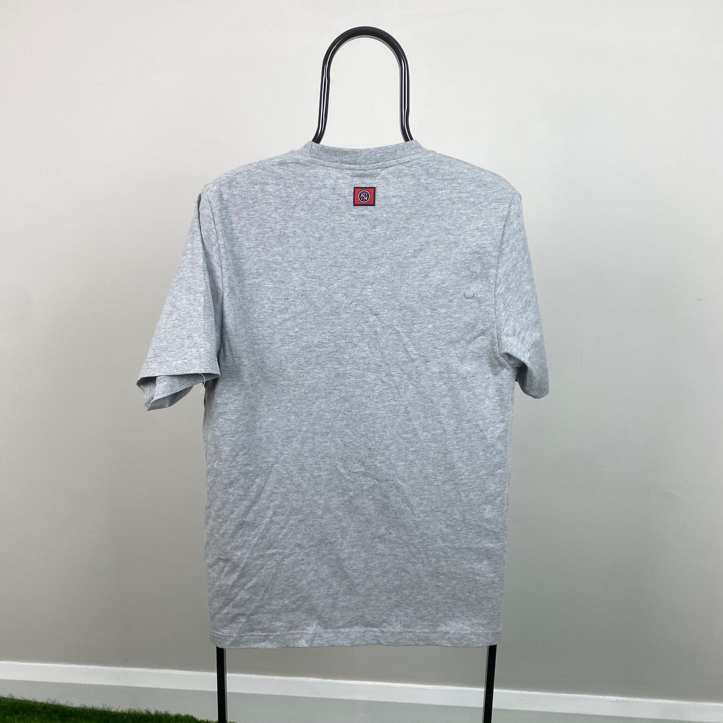 00s Nike Town London T-Shirt Grey Small
