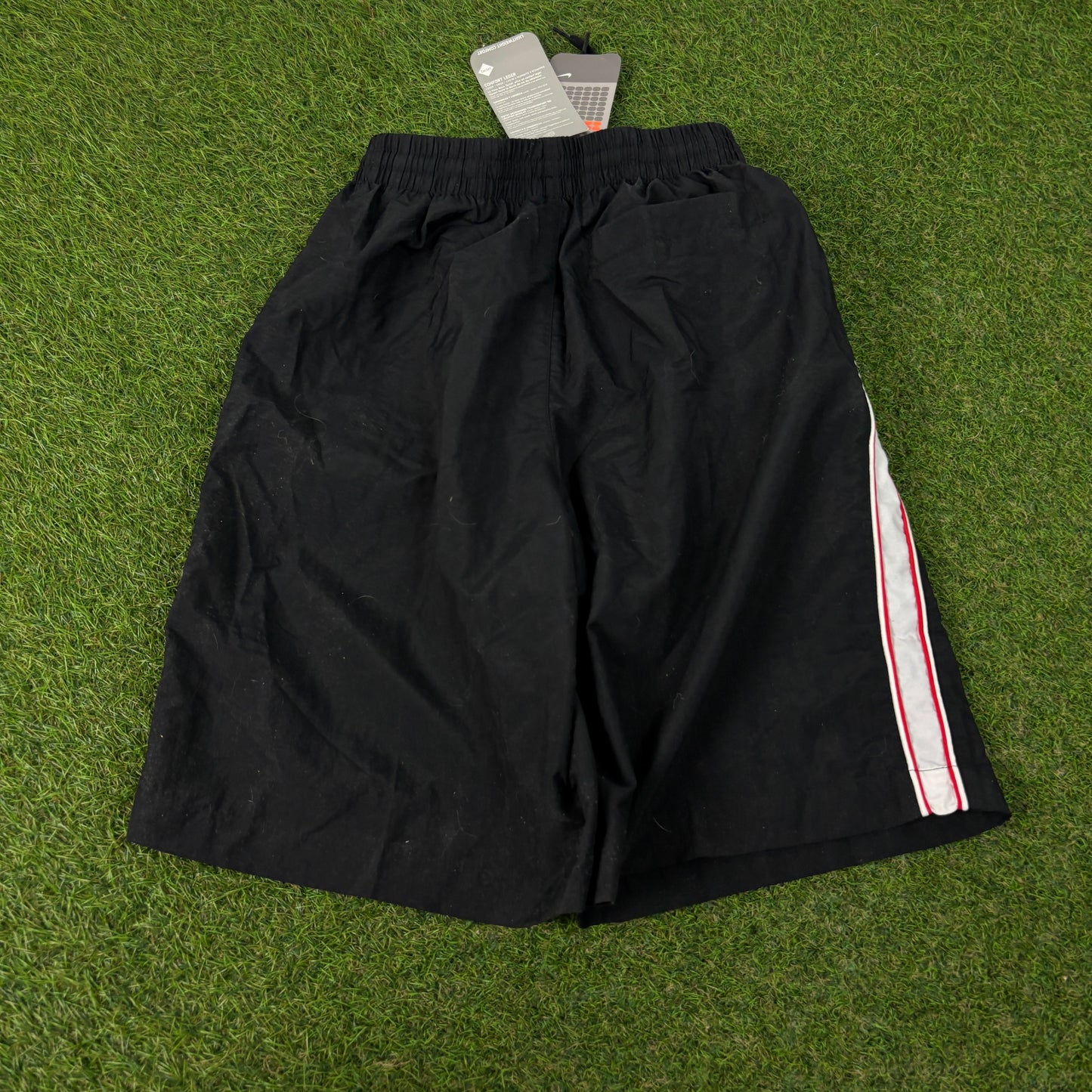 00s Nike Piping Shorts Black Small