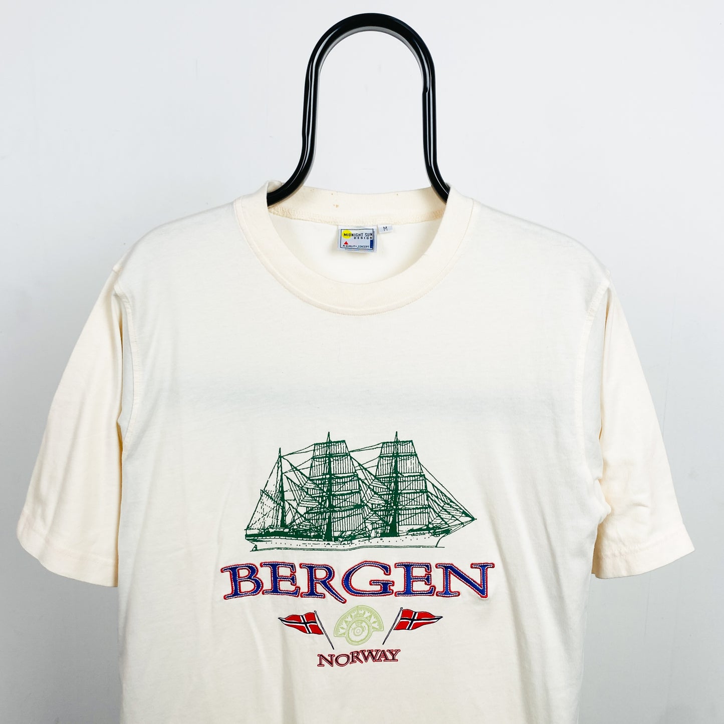 Retro 90s Bergen Norway T-Shirt Brown Medium