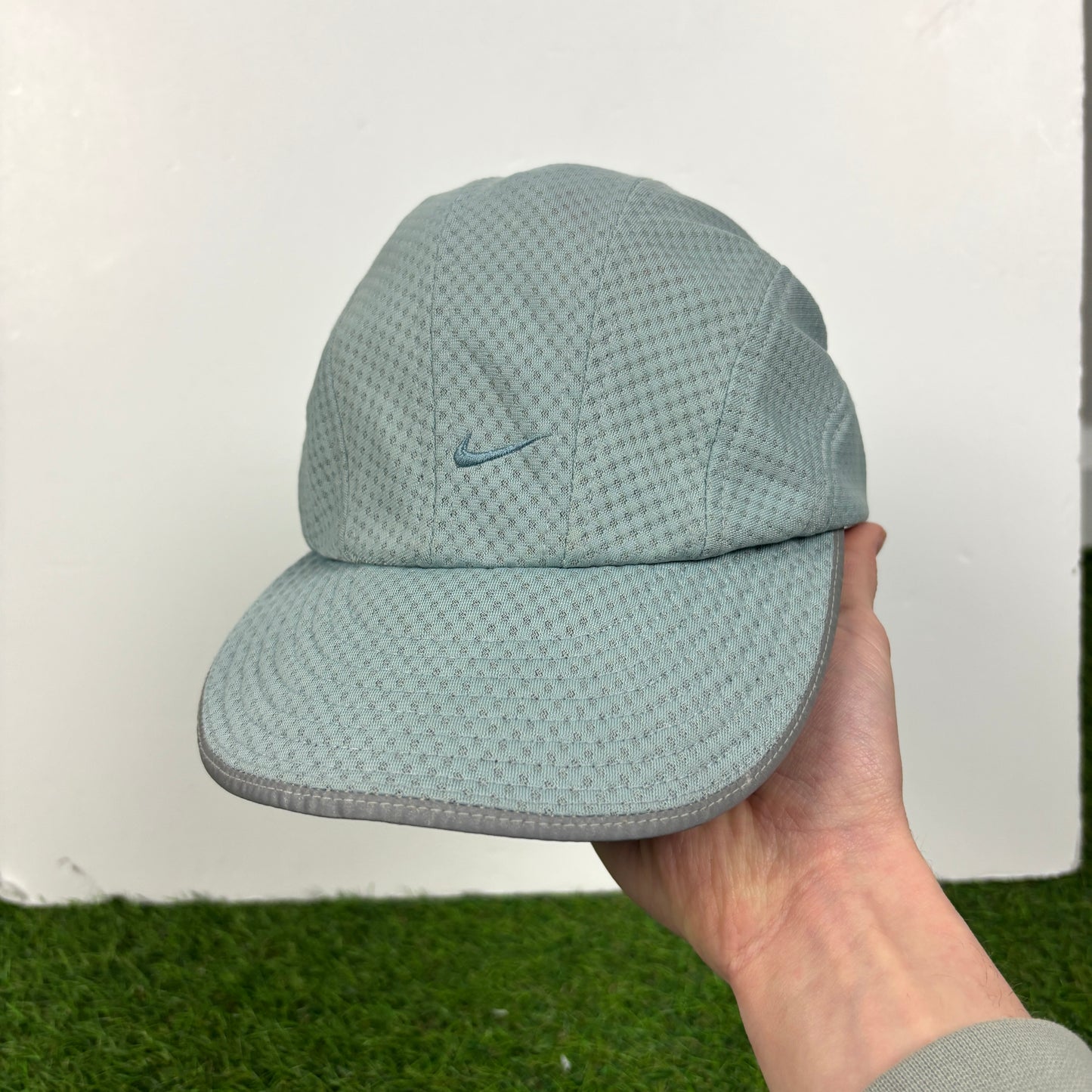 00s Nike Tailwind 7 Panel Mesh Hat Coral Blue