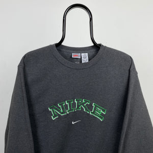 Grey nike spellout online sweatshirt