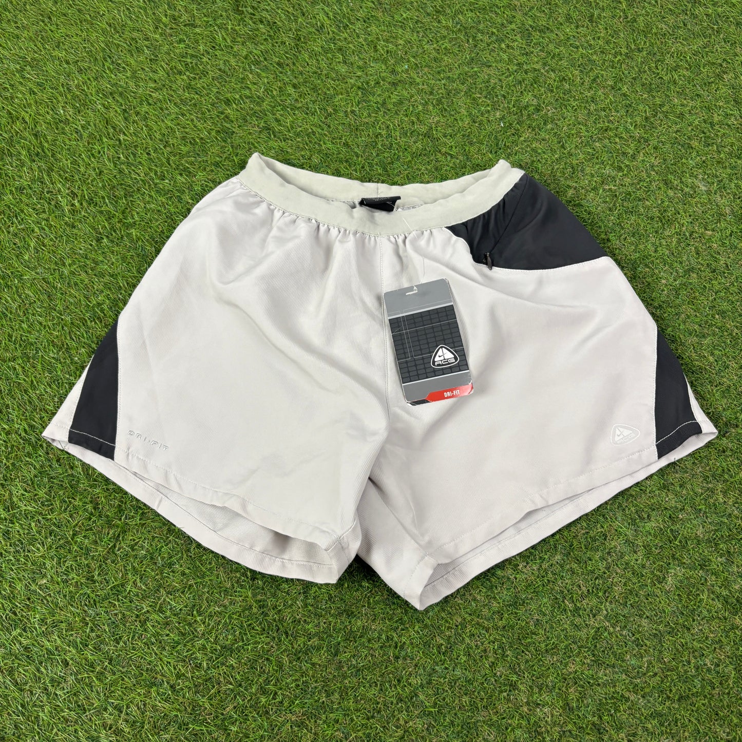 00s Nike ACG Sprinter Shorts Grey XS