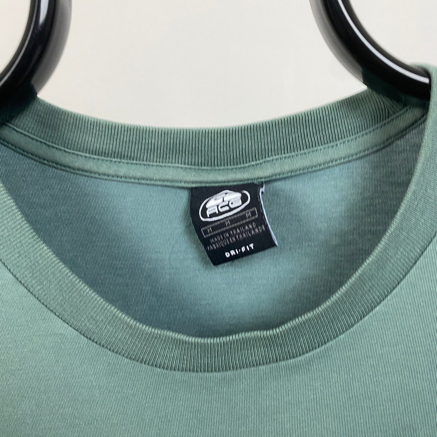 00s Nike ACG Bear Trail Running T-Shirt Green Medium