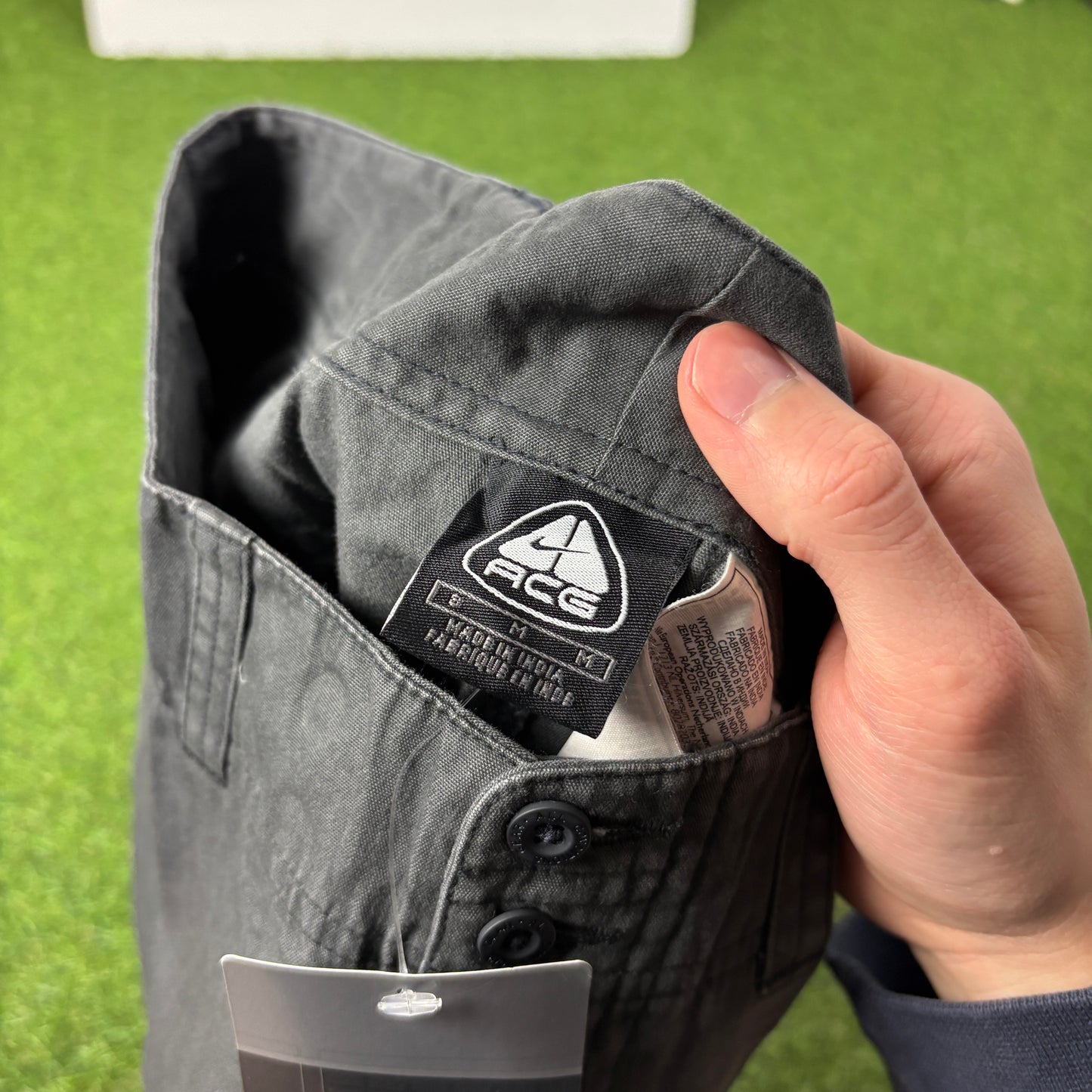 00s Nike ACG Cargo Shorts Grey Medium