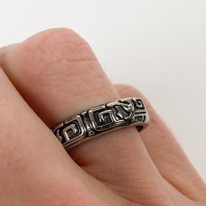 Retro Adjustable Maze Ring Silver