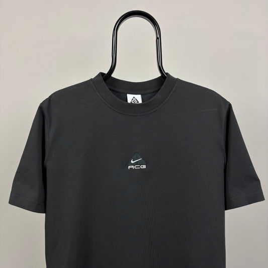 00s Nike ACG T-Shirt Black Women’s Small