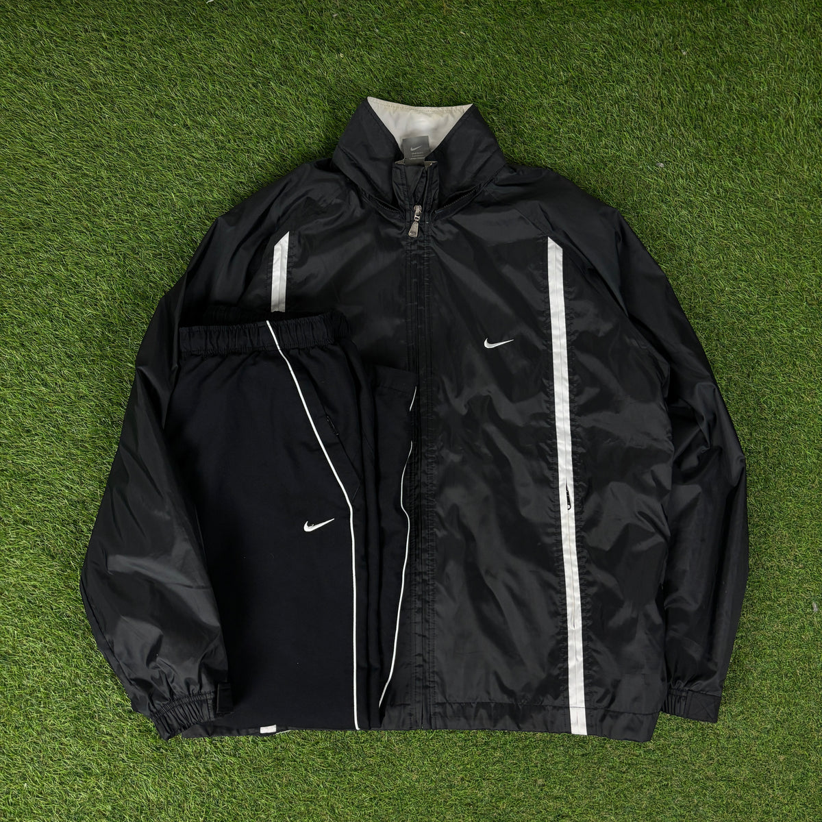 00s Nike Piping Windbreaker Jacket + Joggers Set Black Medium