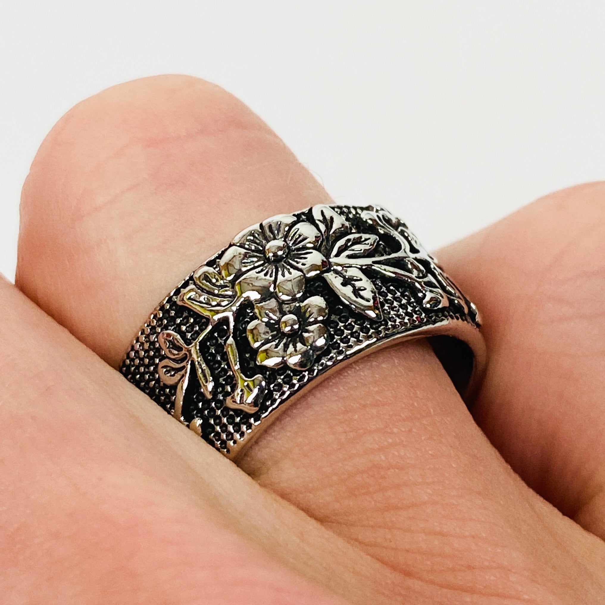 Retro Vintage Flower Ring Silver
