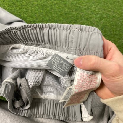 00s Nike 3/4 Length Shorts Grey Medium