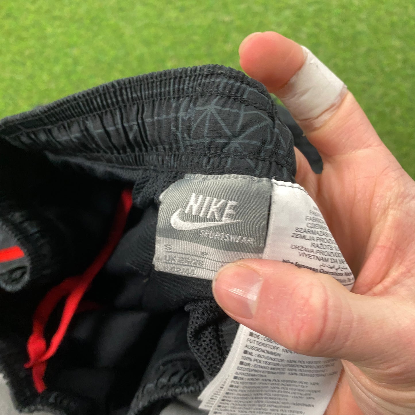 00s Nike Air Max Shorts Black Small