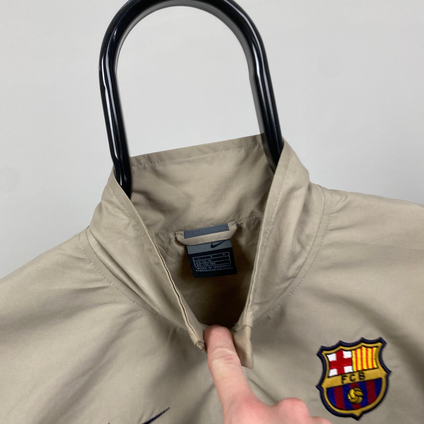 00s Nike Barcelona Windbreaker Jacket Brown Small