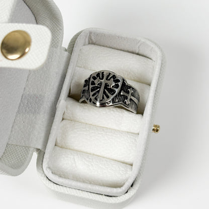 Vintage Knight Shield Ring Silver