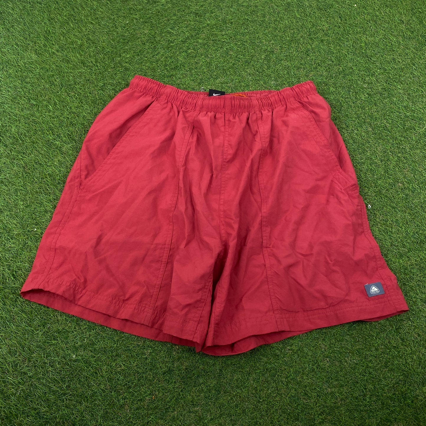 00s Nike ACG Shorts Red Large