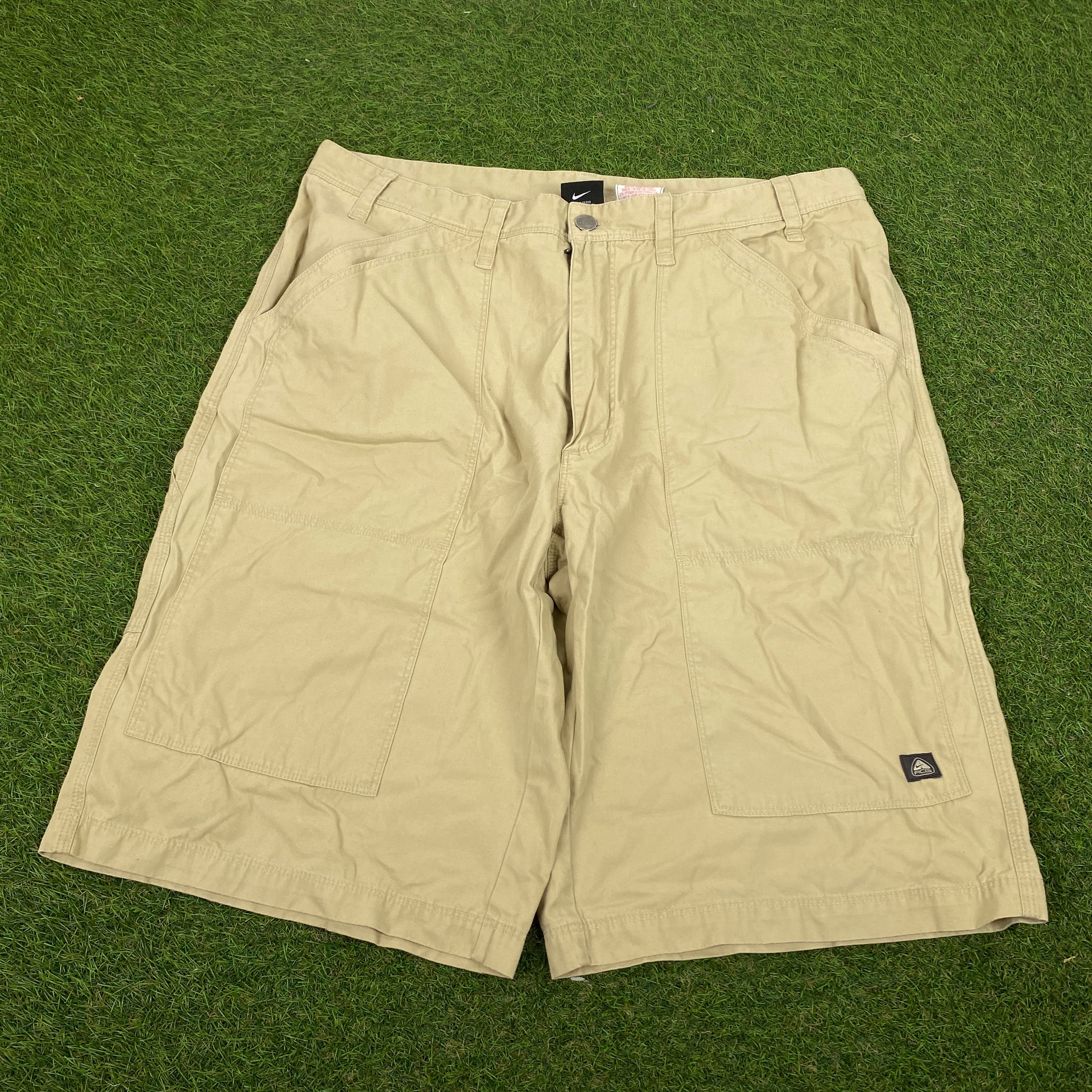 00s Nike ACG Cargo Shorts Brown XL – Clout Closet