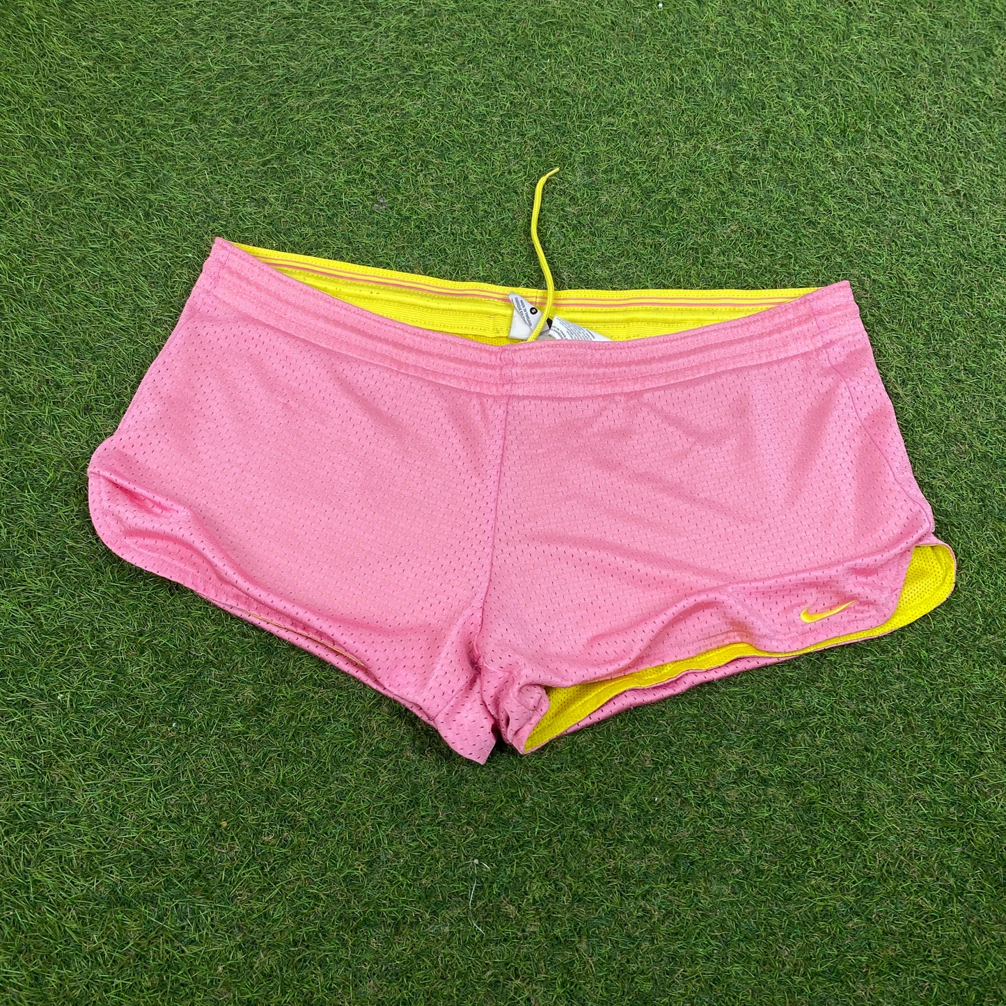 00s Nike Reversible Sprinter Shorts Pink Small