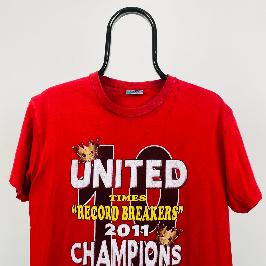 Retro Manchester United T-Shirt Red Small