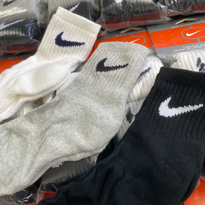 Vintage Nike Socks Colour 3 Pack White UK12-6