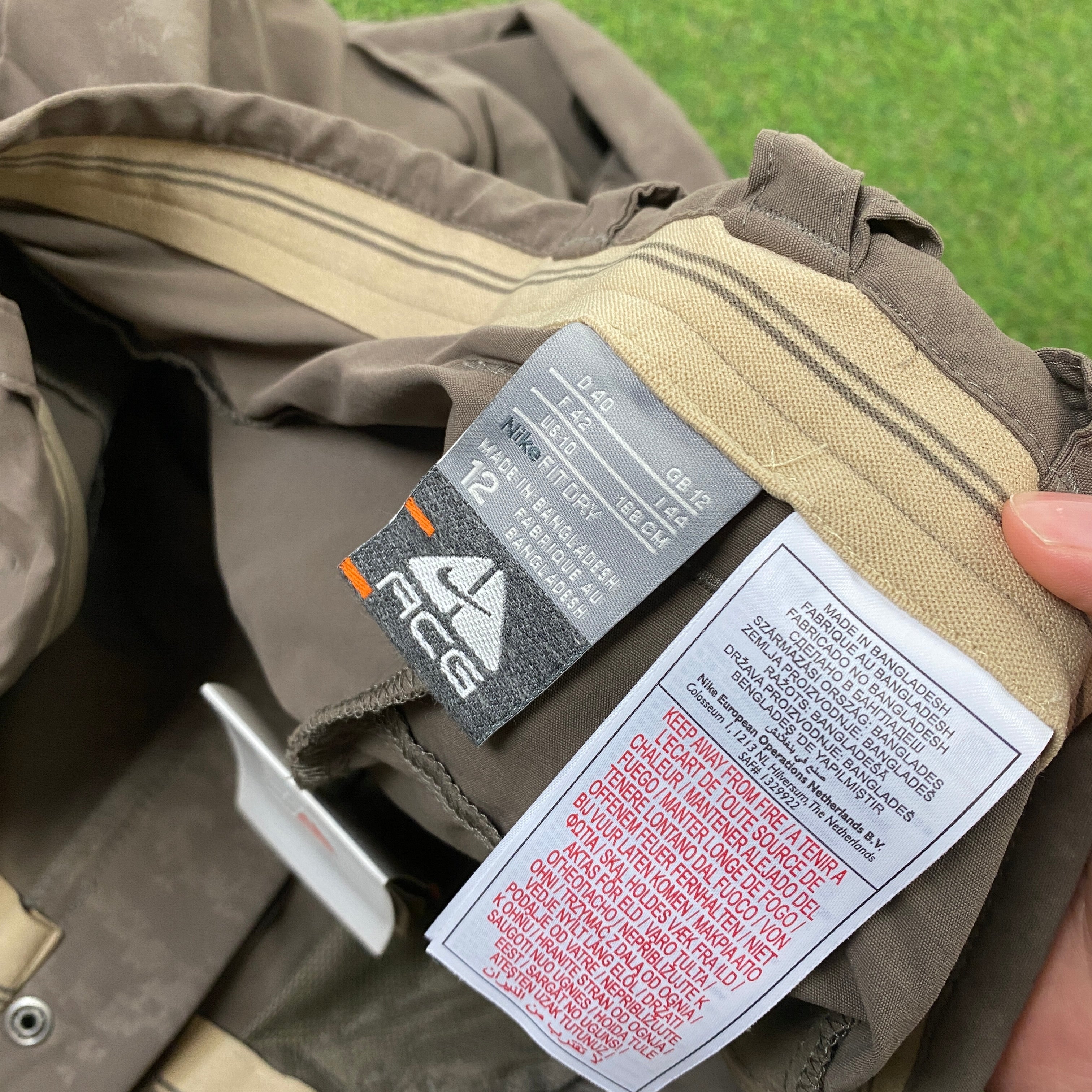 00s Nike ACG Cargo Trousers Joggers Brown Medium