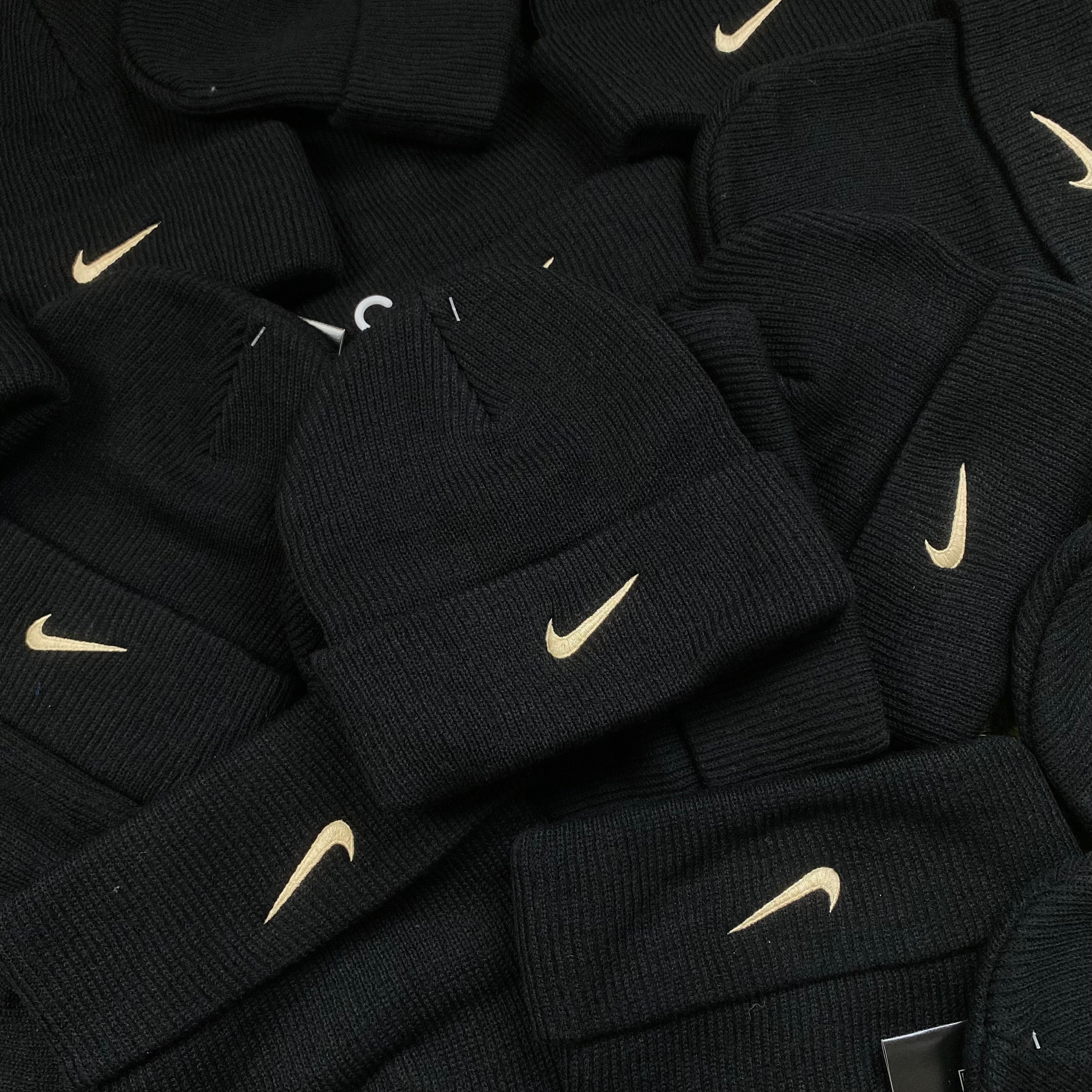 Vintage Nike Colorado Buffaloes Beanie Hat Black – Clout Closet