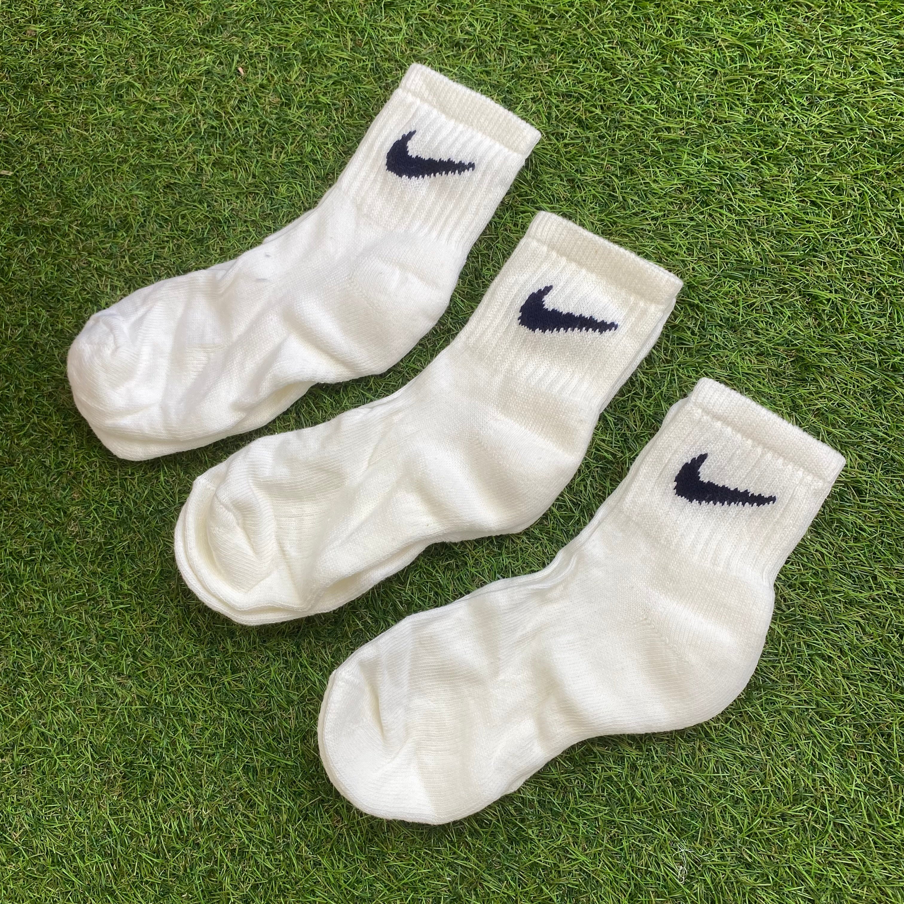 Vintage Nike Socks 3 Pack White UK12-6 – Clout Closet