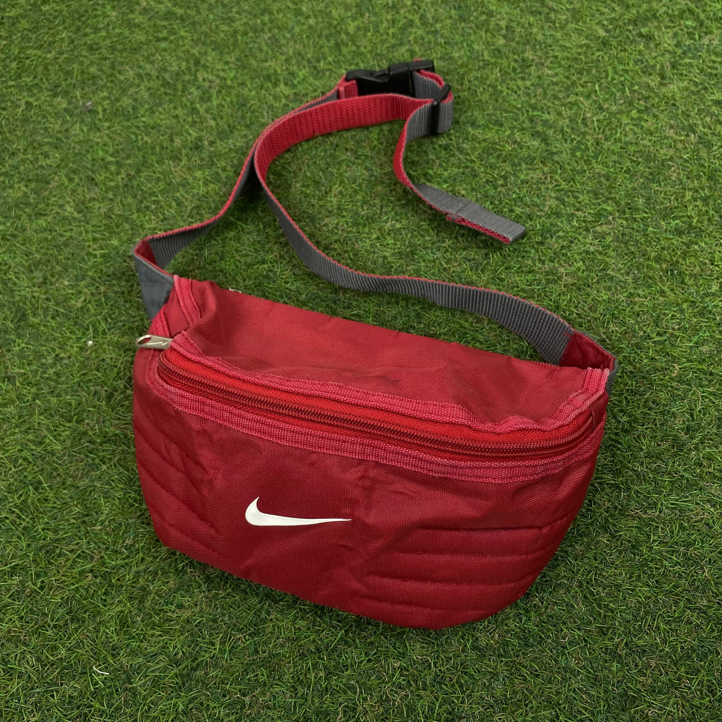 Nike bag red deals