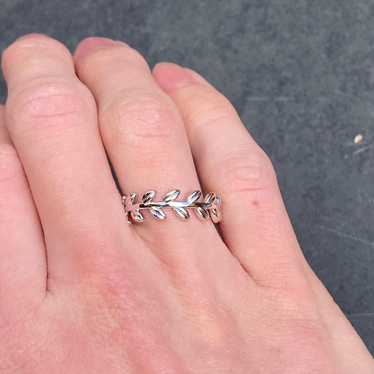 Adjustable Laurel Leaf Ring Silver